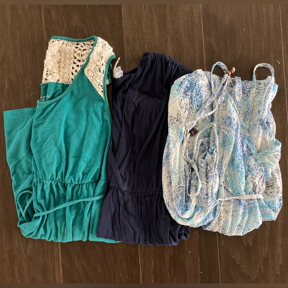 Bundle of 3 maternity shirts size XS-S
